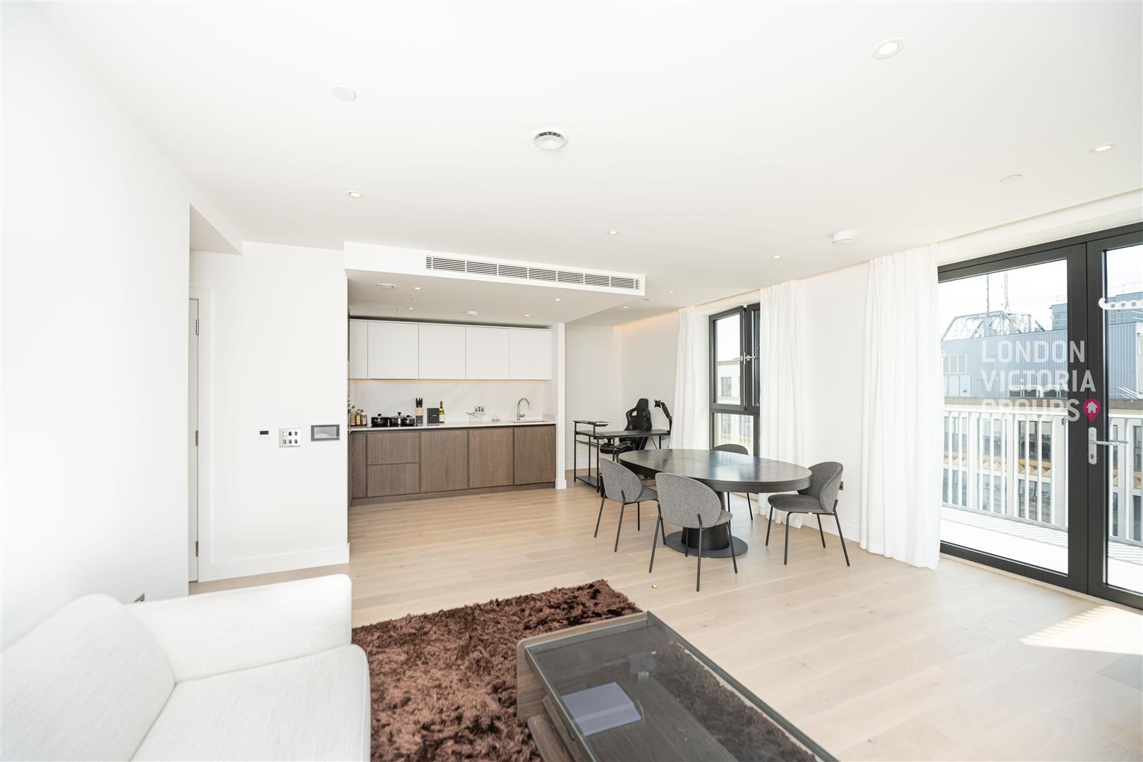 2 bed property in Dispatch House, 4 Paragon Square, London